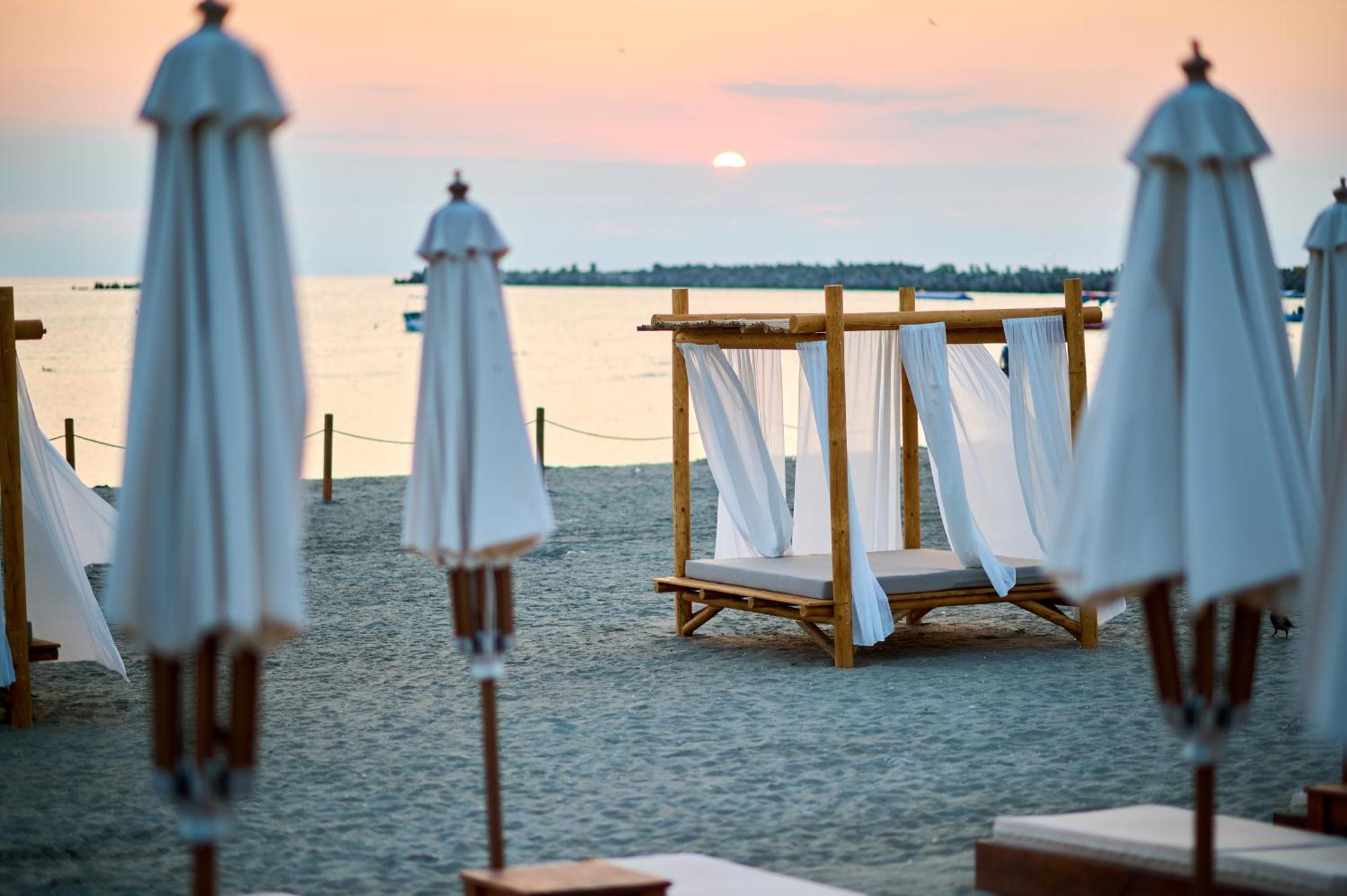 Hotel Malibu Mamaia Exterior foto